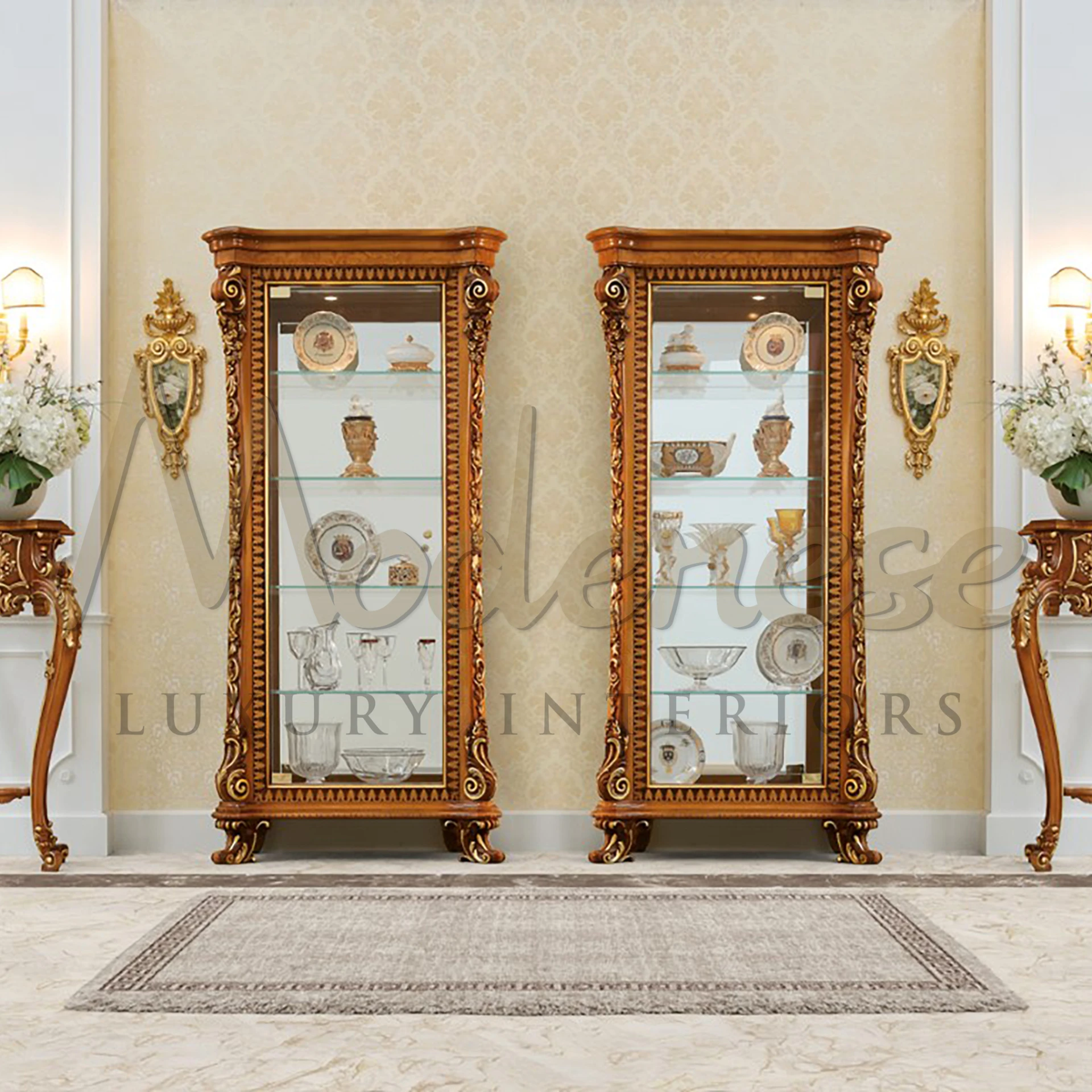 Modenese Furniture presents a stunning vitrine, designed to elevate dining spaces with its spacious, transparent surfaces and reflective qualities.